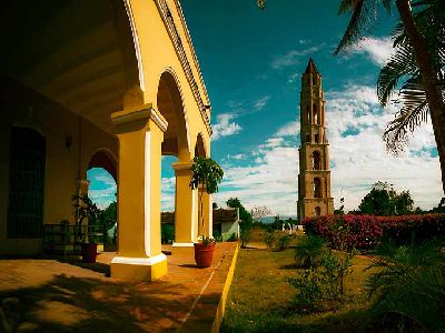 Restauran casas haciendas en Trinidad de Cuba